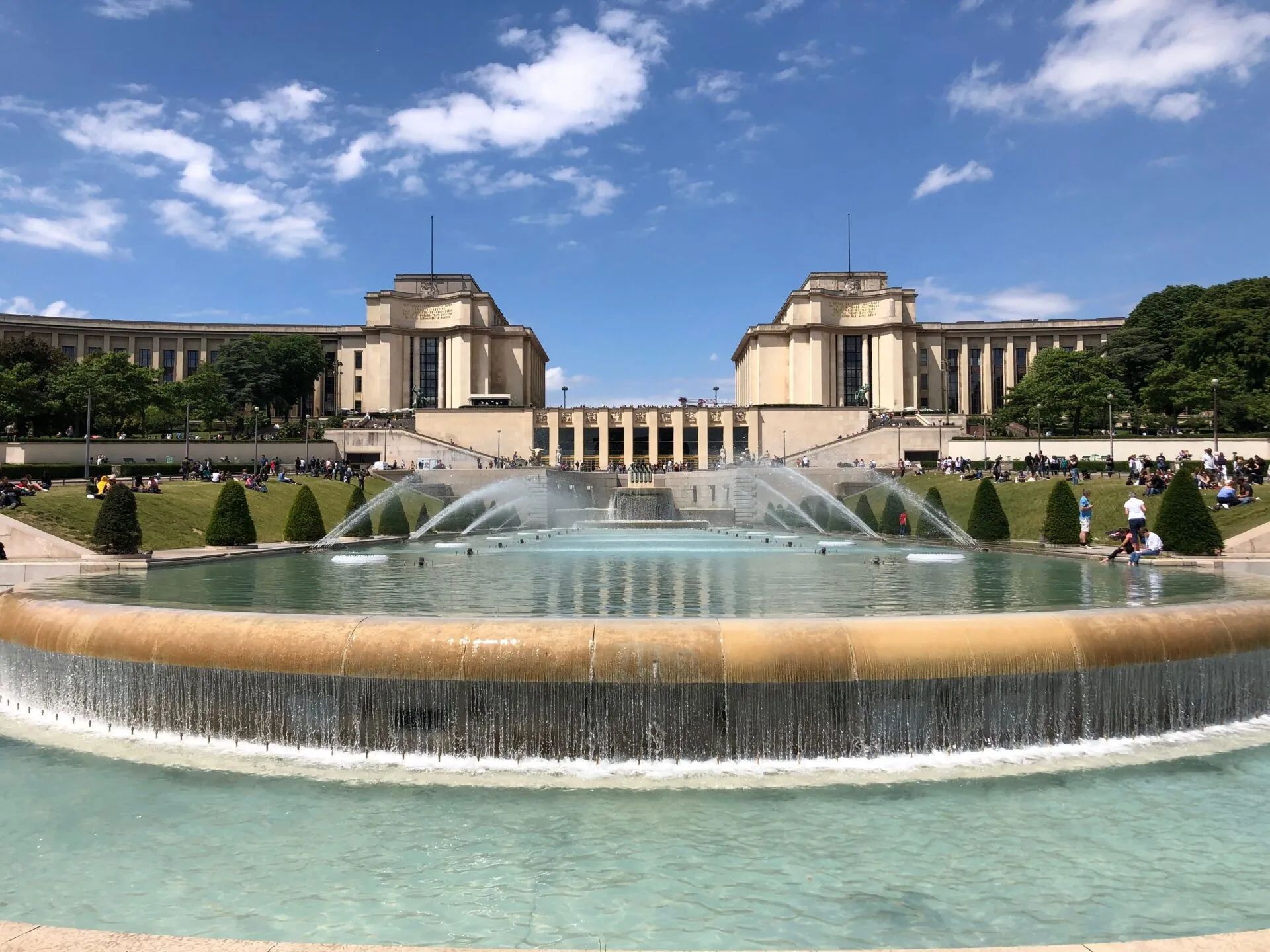 Fontaines du Trocadéro un jour de forte chaleur